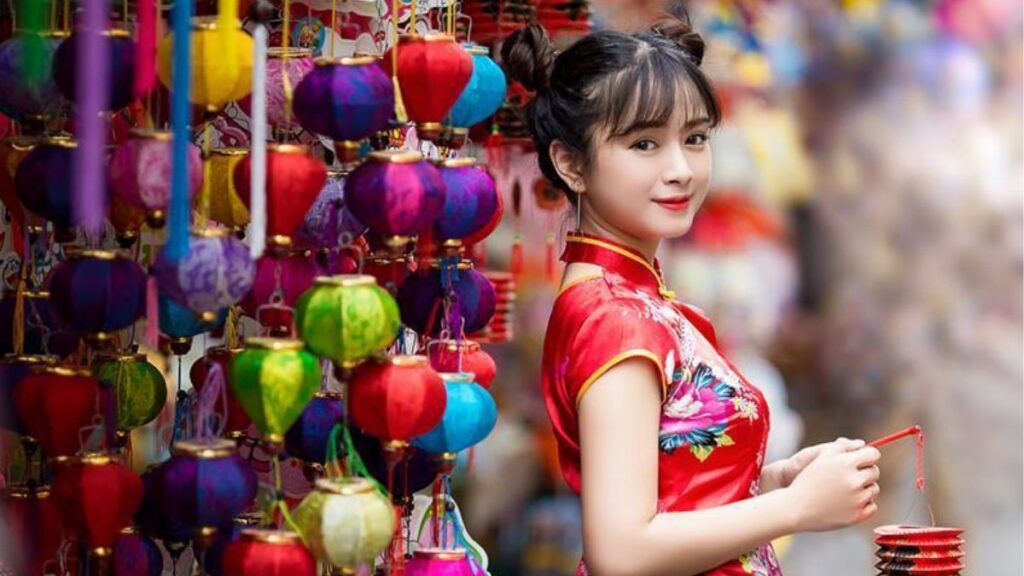 Các cách tạo dáng chụp ảnh Trung Thu đẹp tự nhiên