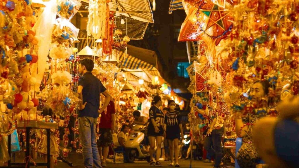 Chụp ảnh Trung Thu: Ý tưởng, trang phục và cách chụp đẹp tự nhiên 3 Chụp ảnh Trung Thu tại phố đèn lồng studio tại nhà và ngoài trời